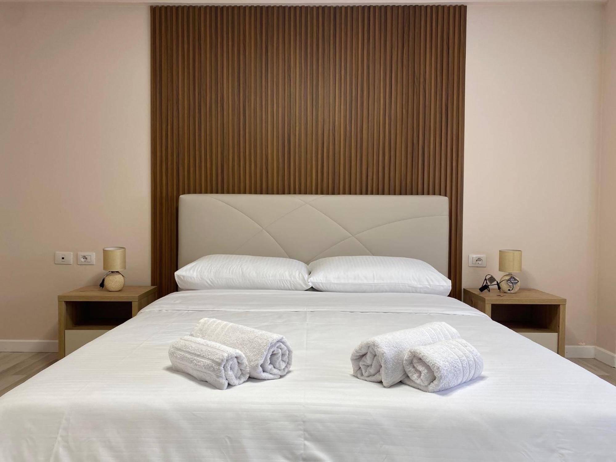 Central Cozy Apartment Tiranë Ngoại thất bức ảnh