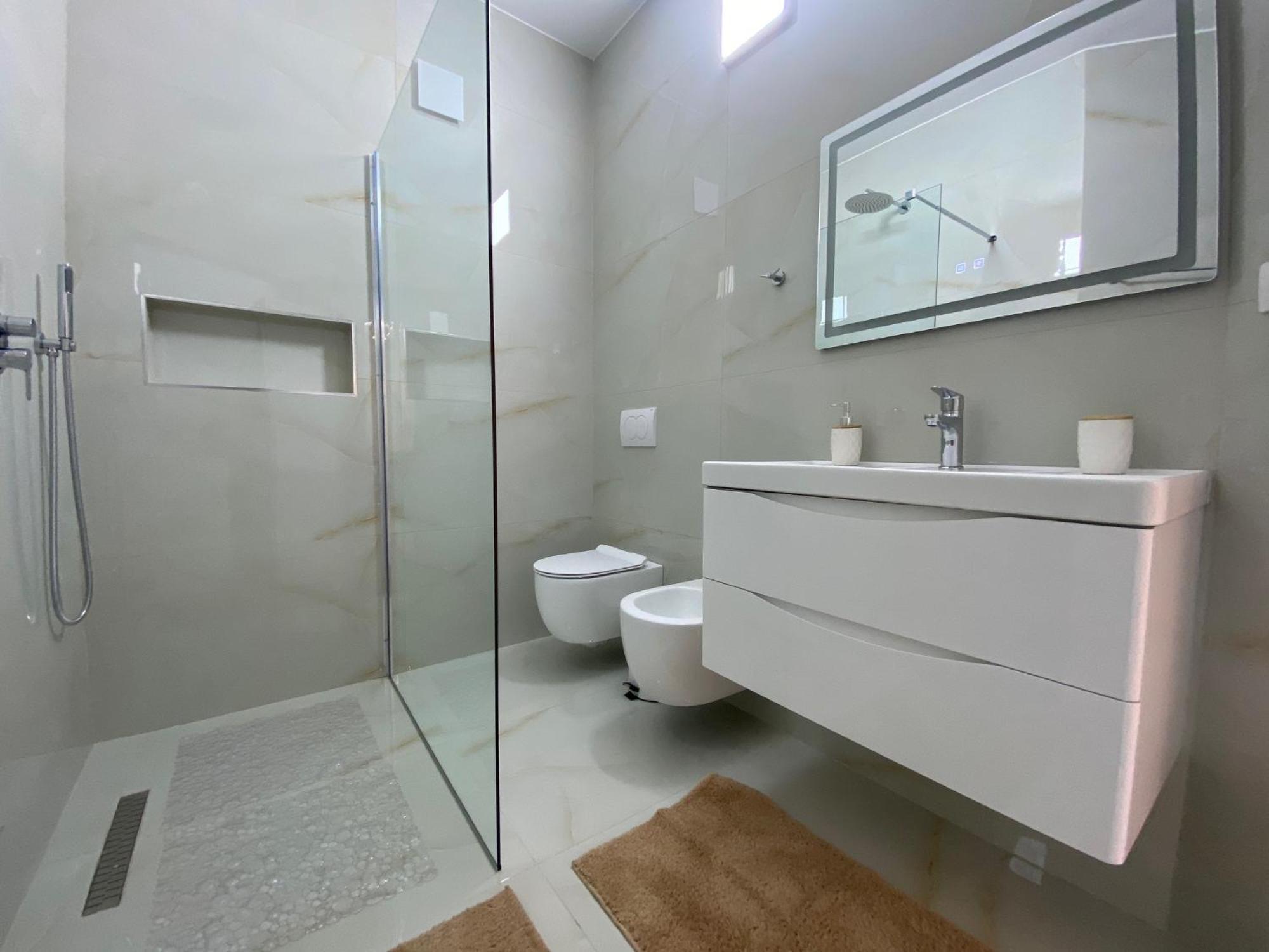 Central Cozy Apartment Tiranë Ngoại thất bức ảnh
