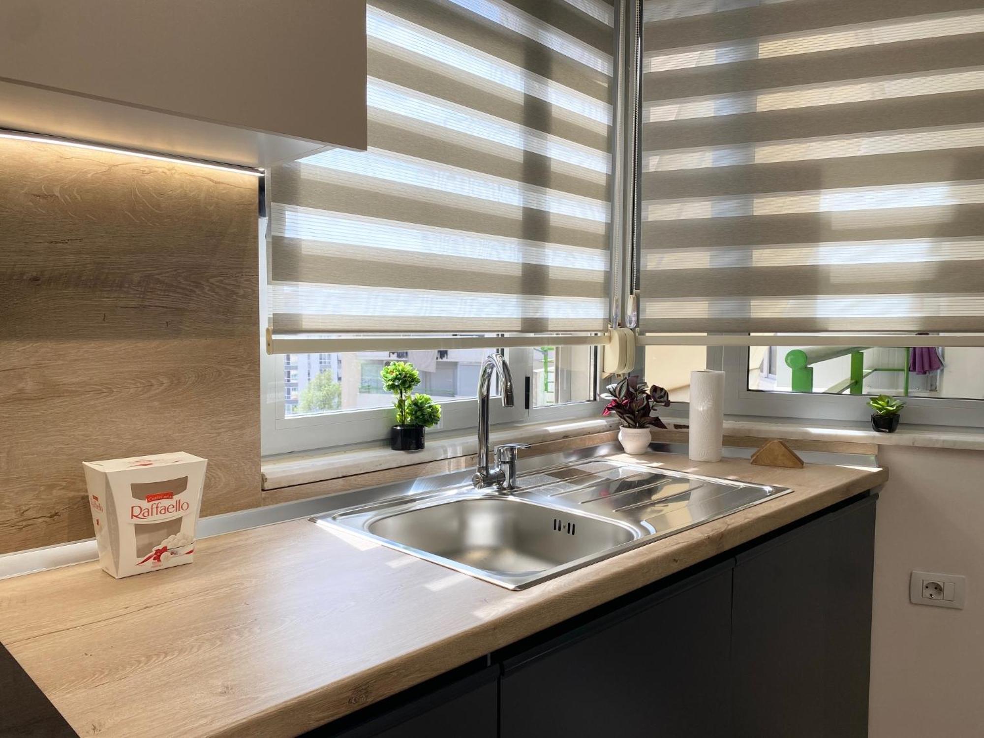 Central Cozy Apartment Tiranë Ngoại thất bức ảnh