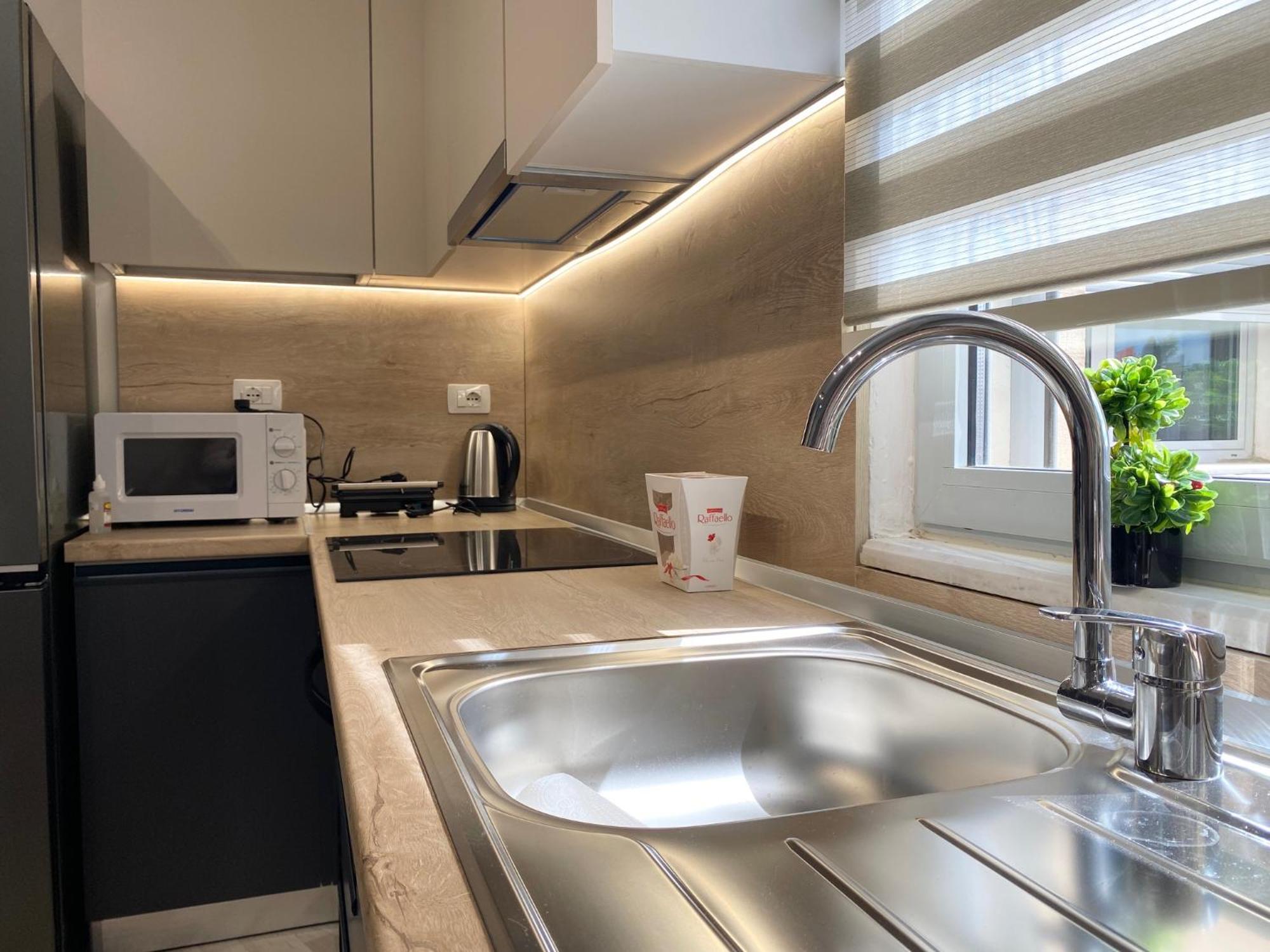 Central Cozy Apartment Tiranë Ngoại thất bức ảnh