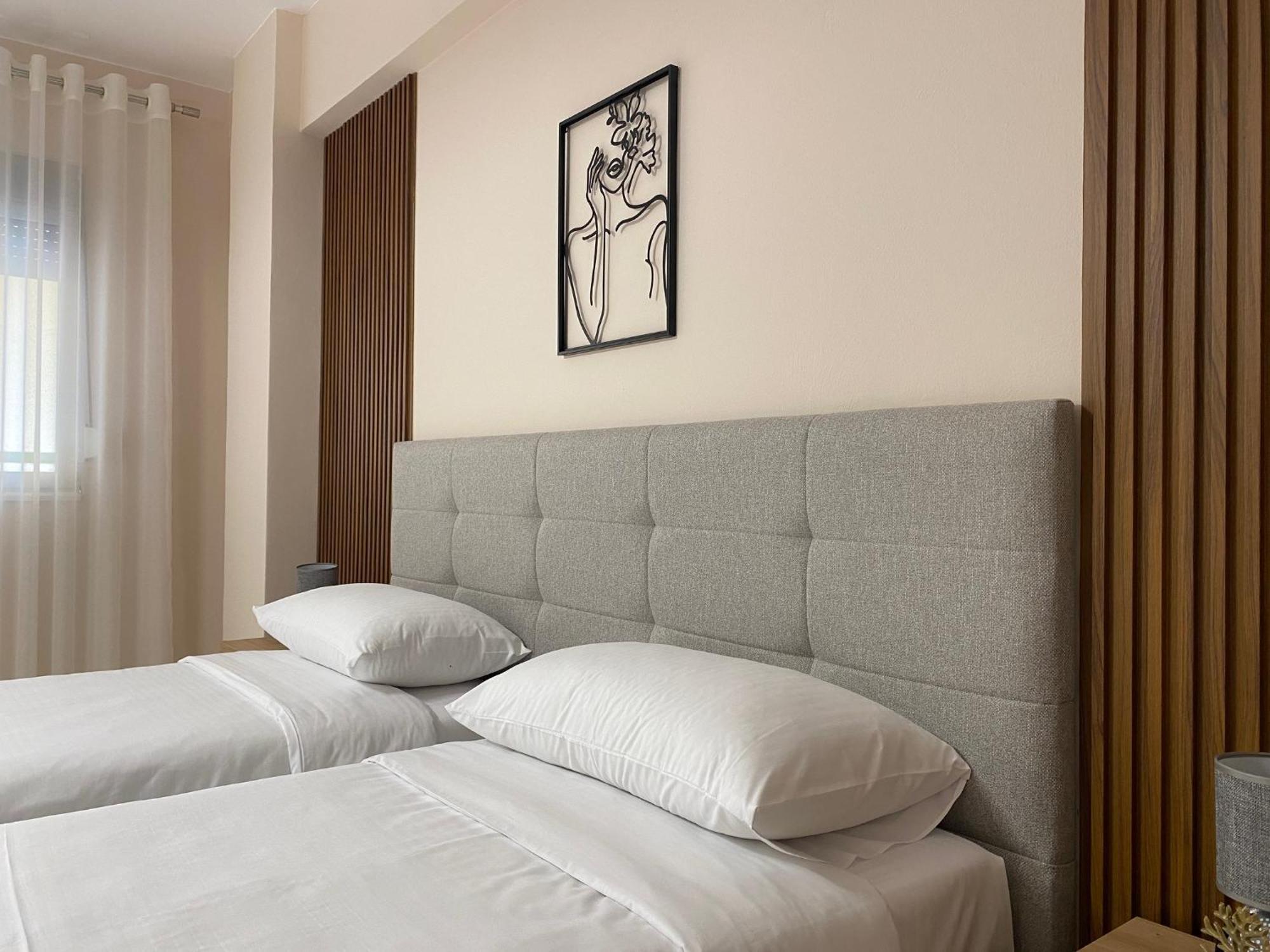 Central Cozy Apartment Tiranë Ngoại thất bức ảnh