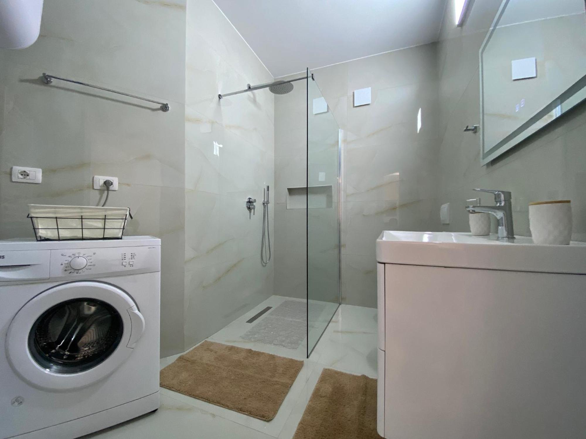 Central Cozy Apartment Tiranë Ngoại thất bức ảnh