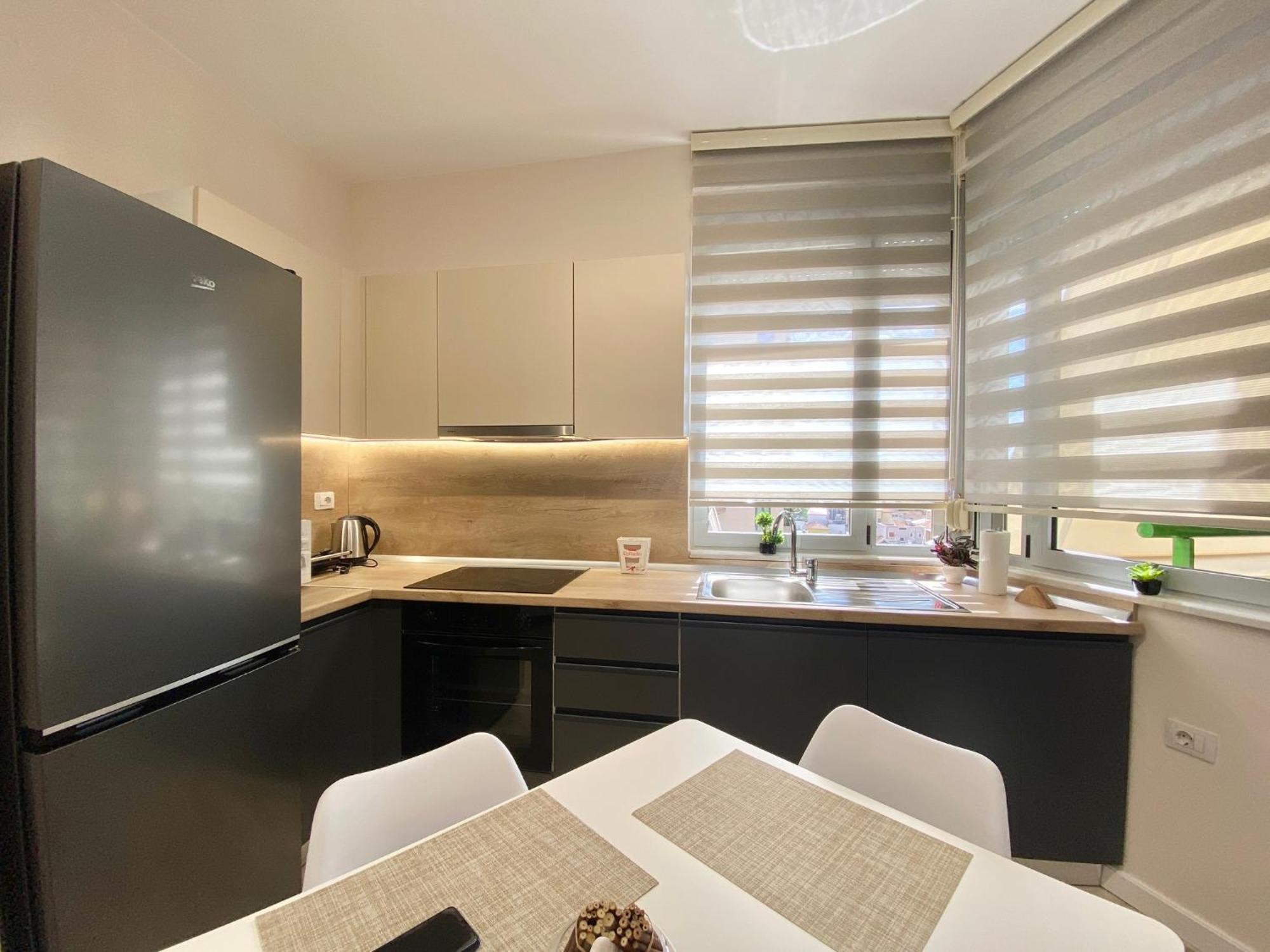 Central Cozy Apartment Tiranë Ngoại thất bức ảnh